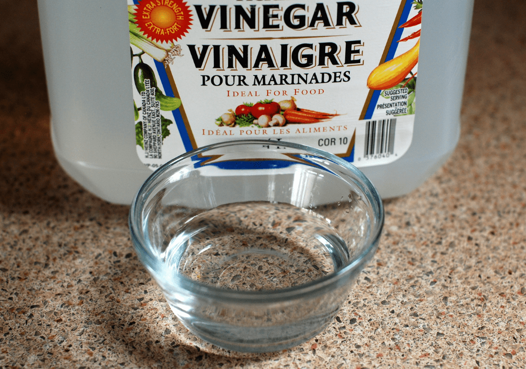 vinegar and water formula for proper cabinet care