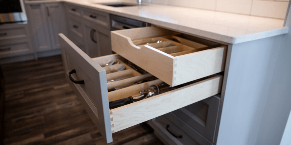 More efficient drawer storage