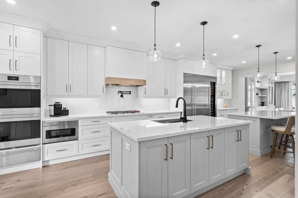 all white kitchen cabinets